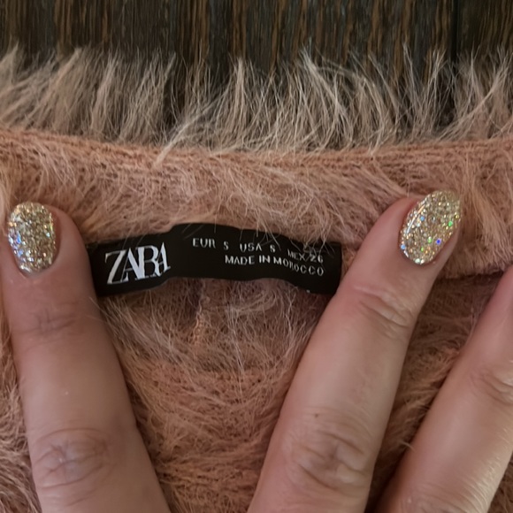 Zara fuzzy pink beige sweater - Picture 2 of 3